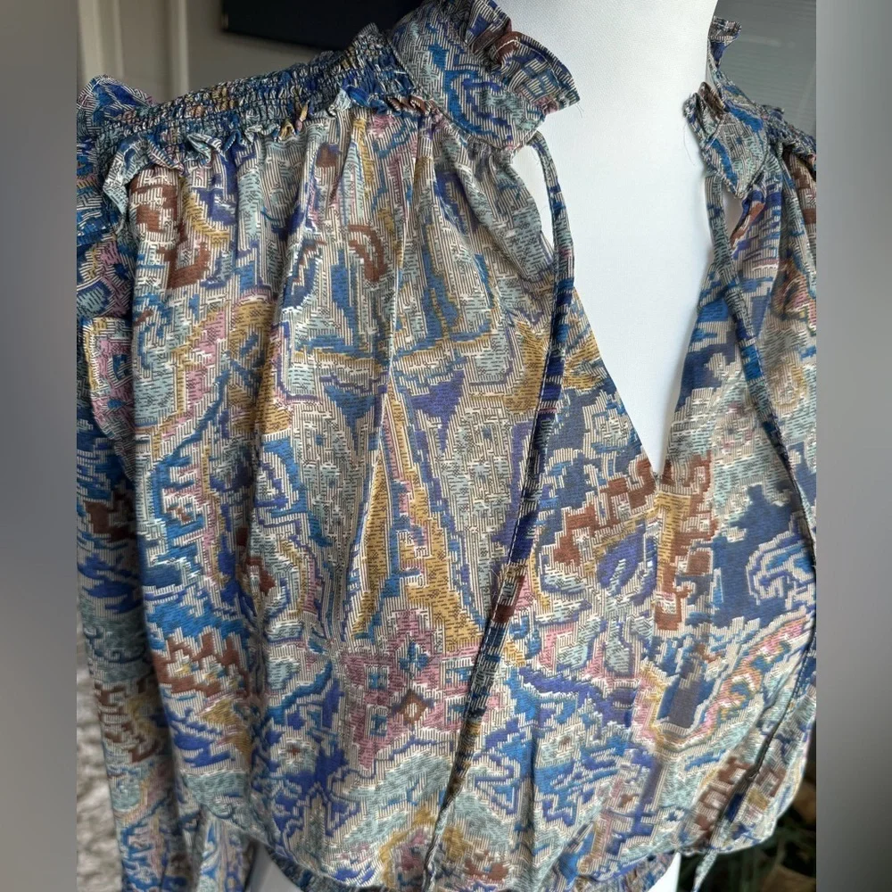 Elan XS Long Sleeve Multicolor Blouse With Shoulder Ruffle, Cinched Waist - Picture 2 of 7